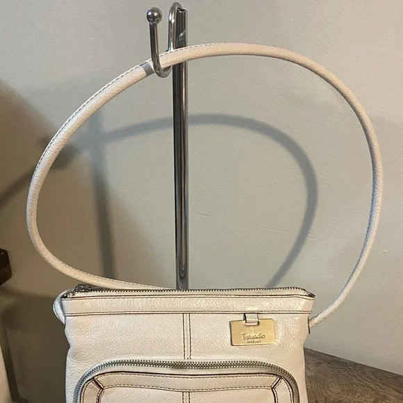 Tignanello Cream Pebble Leather Crossbody Bag with Contrast Stitching - Picture 3 of 6